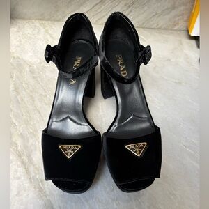 Prada Black Velvet Heels platform sz 39.5